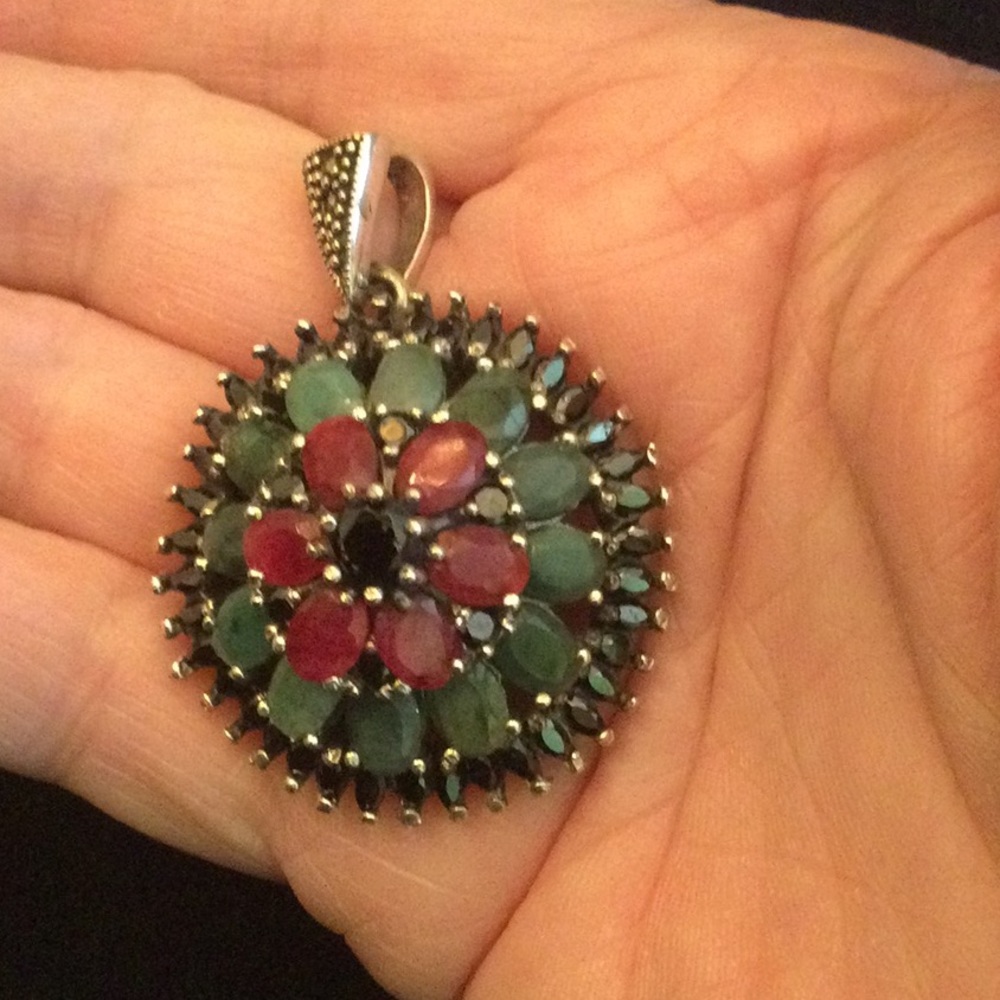 Moroccan Genuine Rubies, Emeralds & Sapphires - Picture 10 of 14